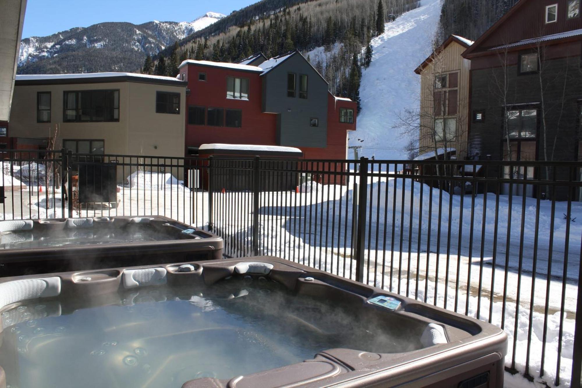 טלורייד Cimarron Lodge 14 By Avantstay Ski-Inski-Out Property In Complex W Two Hot Tubs Permit3601 מראה חיצוני תמונה